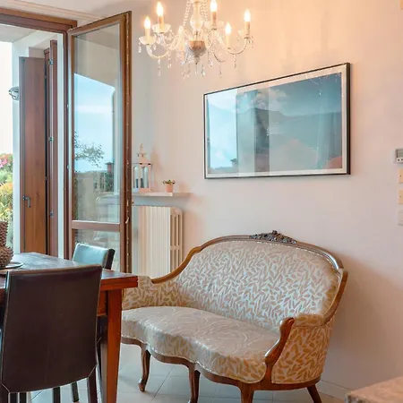 Sg - Chez Francois Apartman